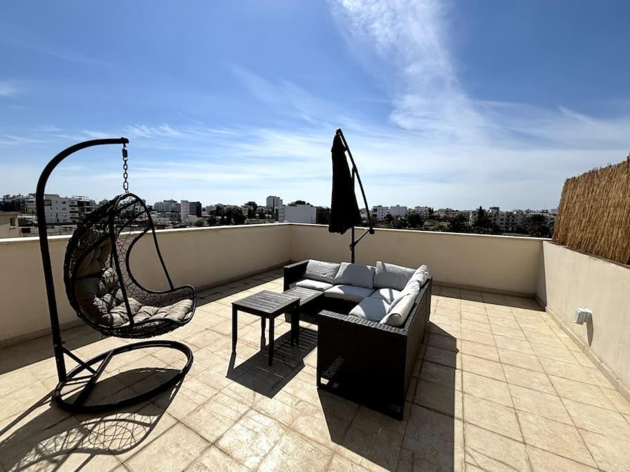 Palm View With Private Rooftop לרנקה