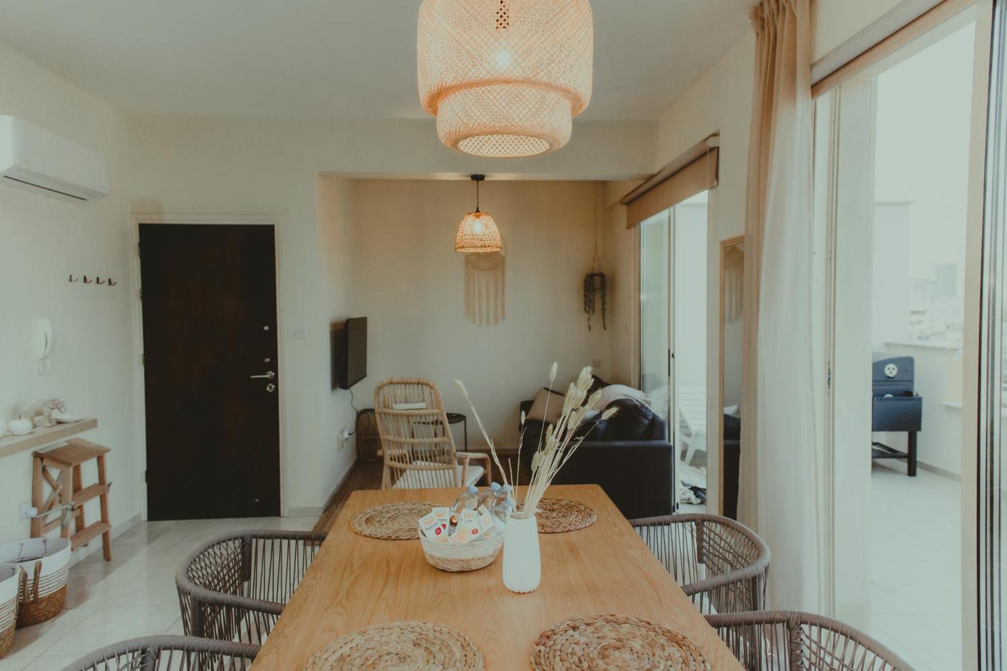 Διαμέρισμα Palm View With Private Rooftop Λάρνακα