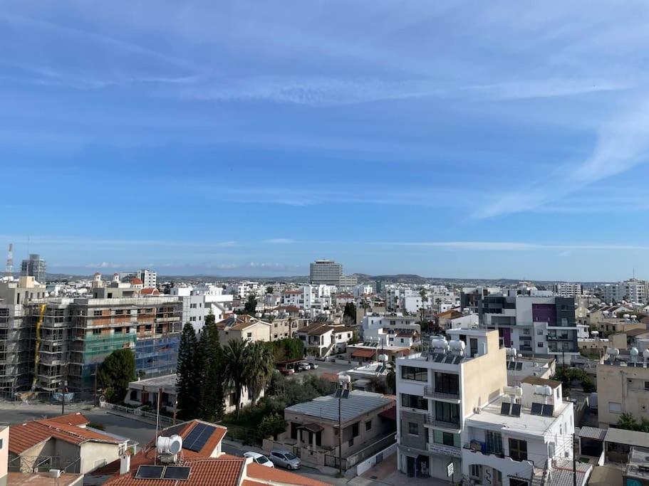 Palm View With Private Rooftop Λάρνακα