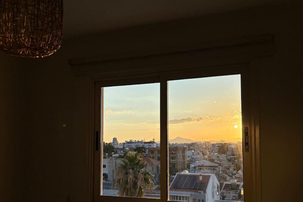 Διαμέρισμα Palm View With Private Rooftop Λάρνακα
